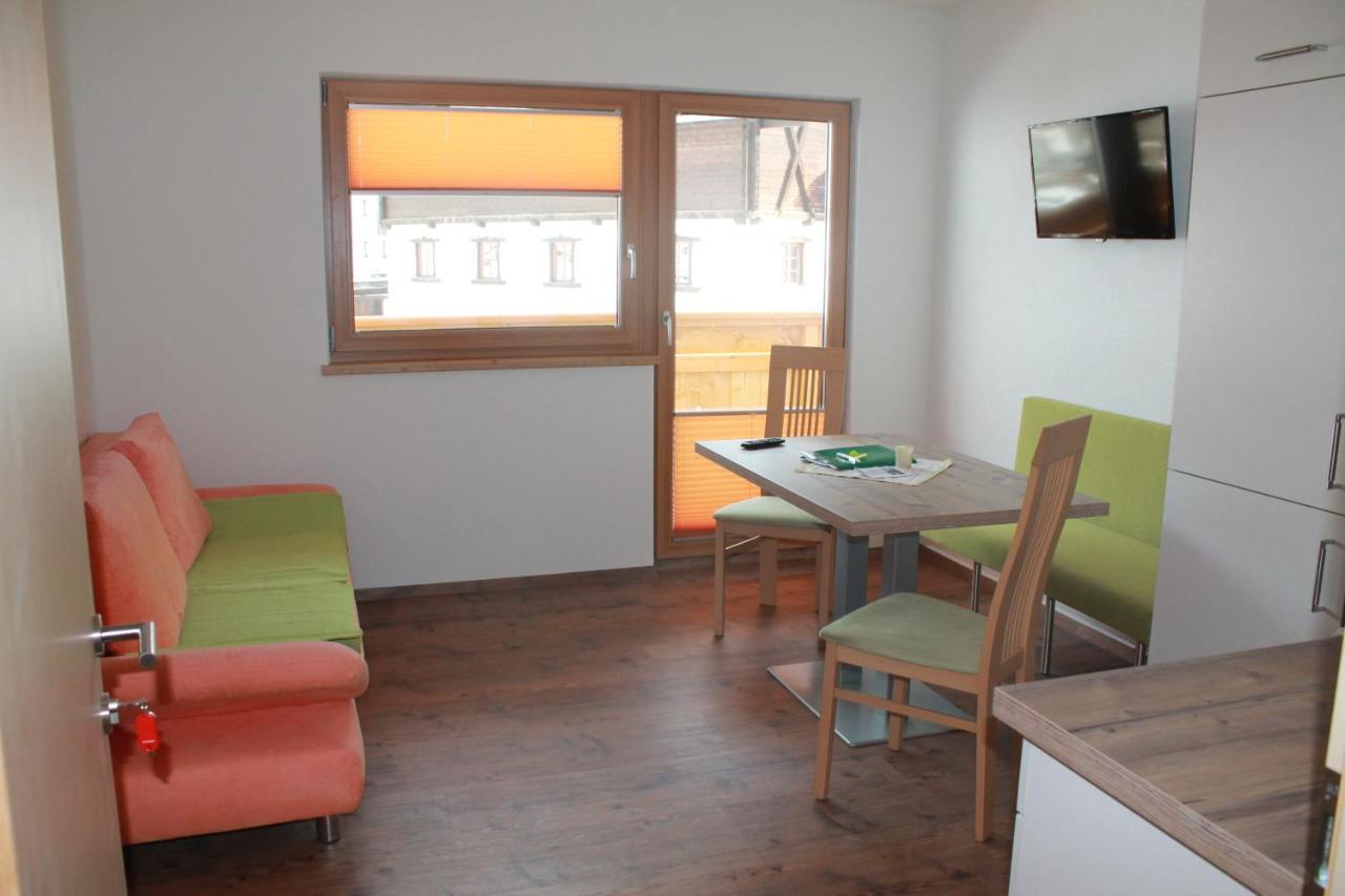 Haus Sennhof Appartement Umhausen Buitenkant foto